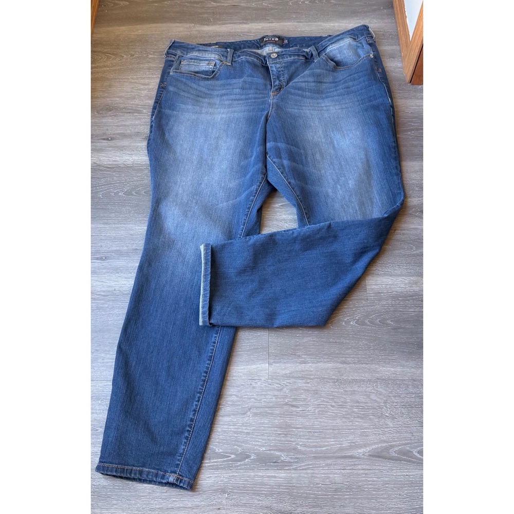 Torrid Boyfriend Jeans Size 24